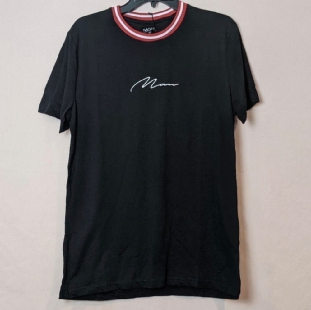 Boohoo Man Black Signature Tee with Sports Rib Neckline size Medium